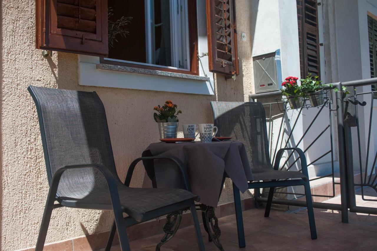 Kiwi Studio Opatija Luaran gambar