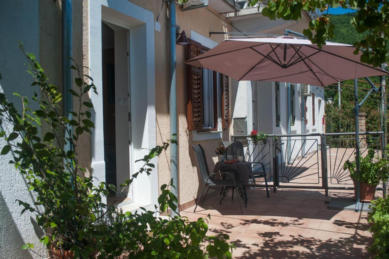 Kiwi Studio Opatija Luaran gambar